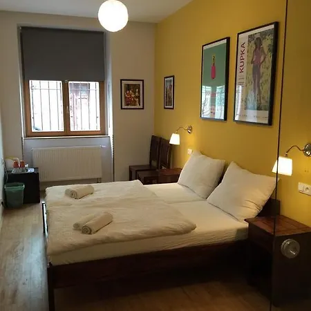 Central Studios 3* Praag